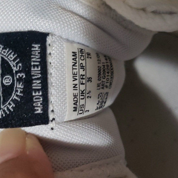 Adidas shoes - Picture 5 of 10